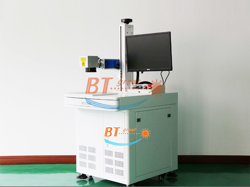  激光打標(biāo)機(jī)?在市場上的使用越來越多，很多廠家對激光打標(biāo)機(jī)不是很了解。下面青島激光打標(biāo)機(jī)生產(chǎn)廠家——青島博泰激光技術(shù)人員為大家講解下激光打標(biāo)機(jī)的安裝要求